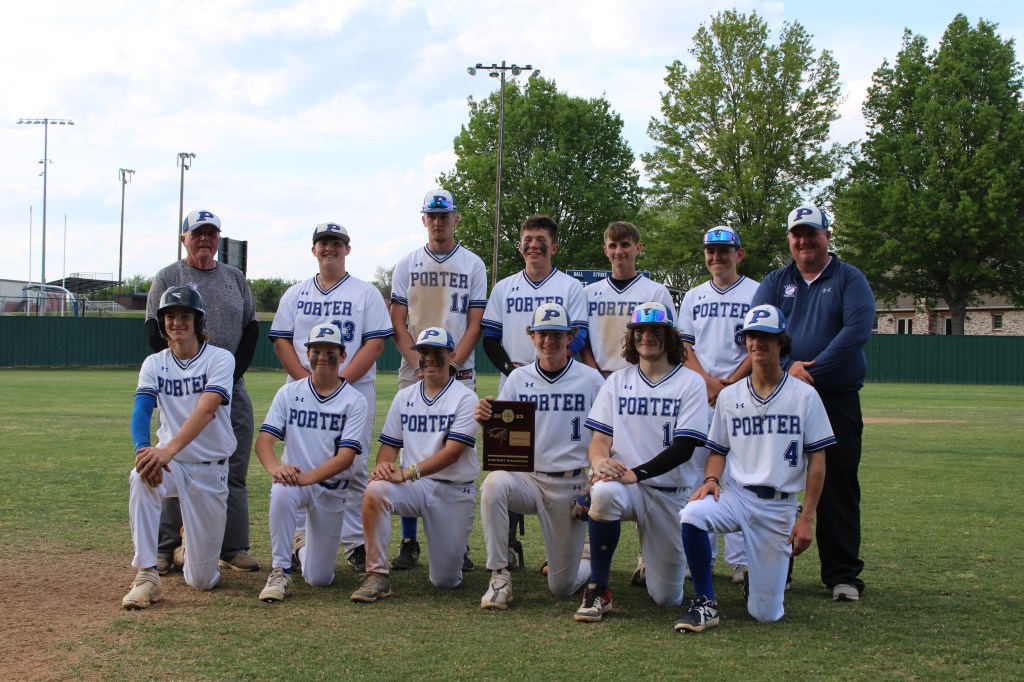 Pirates clinch districts, Panthers season comes to end in decisive game&nbsp;three